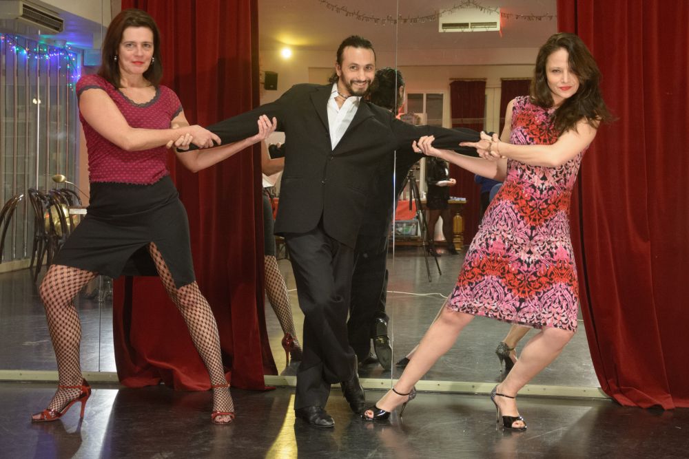 New courses at Academia de Tango with Pilar or Jolie